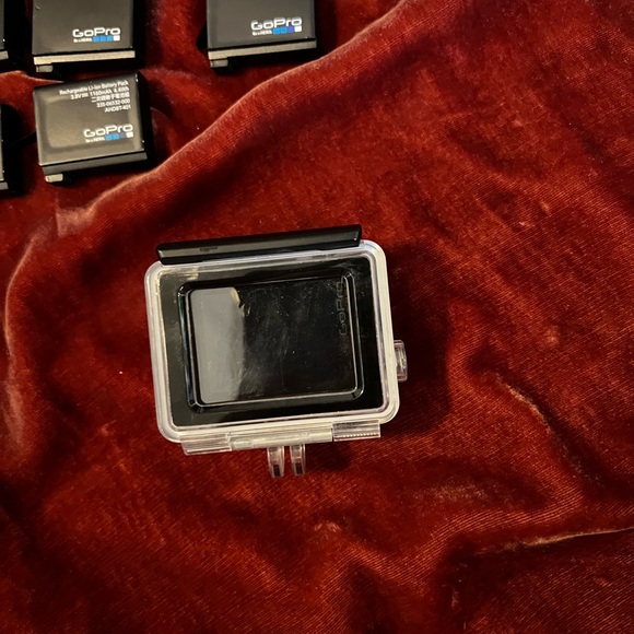 GoPro Hero4 Bundle with Accessories - Picture 11 of 16